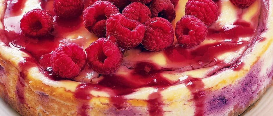 baked raspberry cheesecake